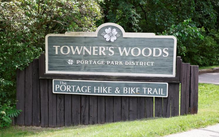 Towner's Woods entrance sign