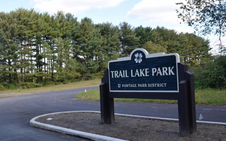 Trail Lake Park entrance sign photo